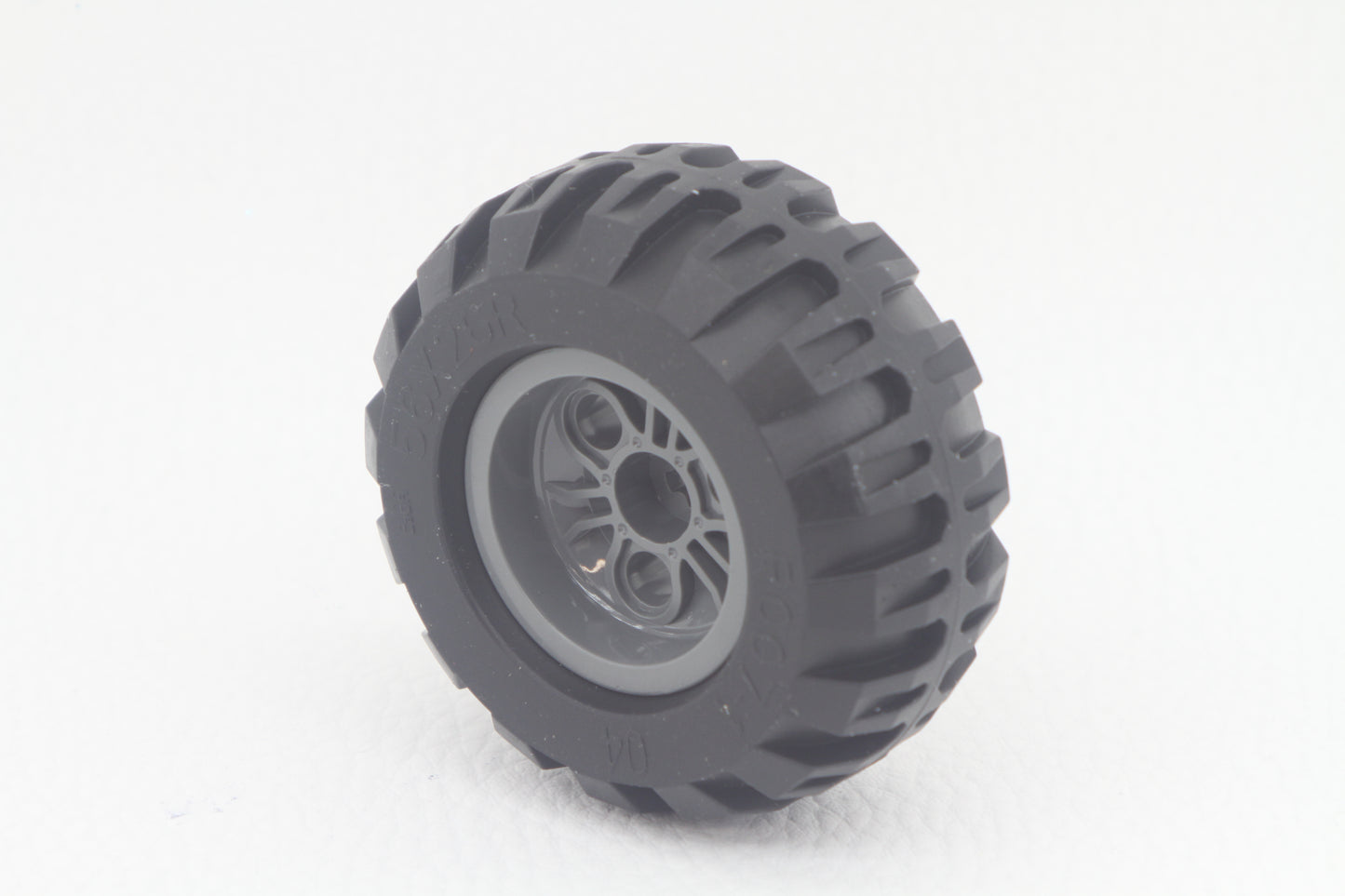 CADA Technic 5632 + 56145 (56 x 26 R) Tyre Baloon Wide / Reifen + Felge