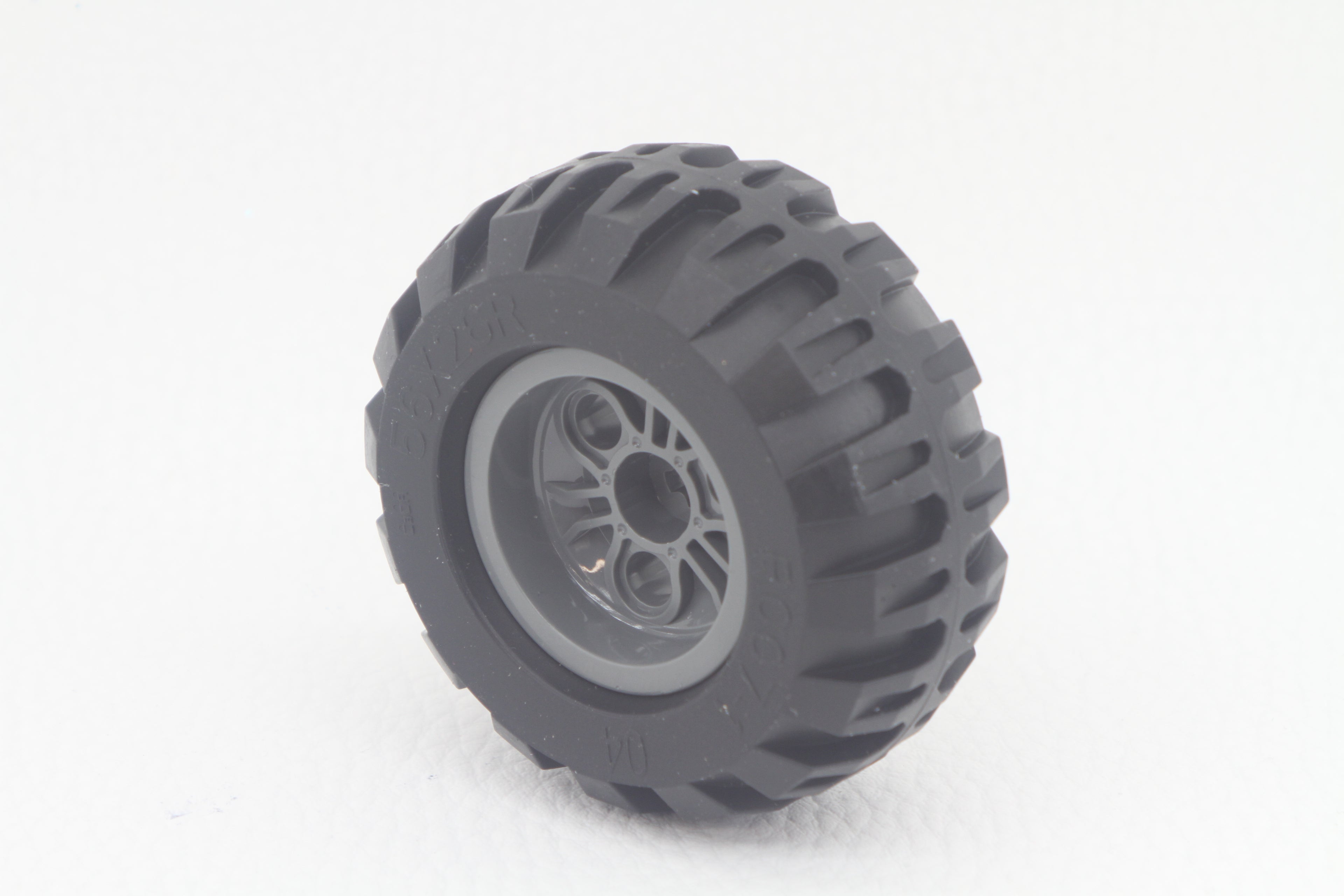 CADA Technic 5632 + 56145 (56 x 26 R) Tyre Baloon Wide / Reifen + Felge