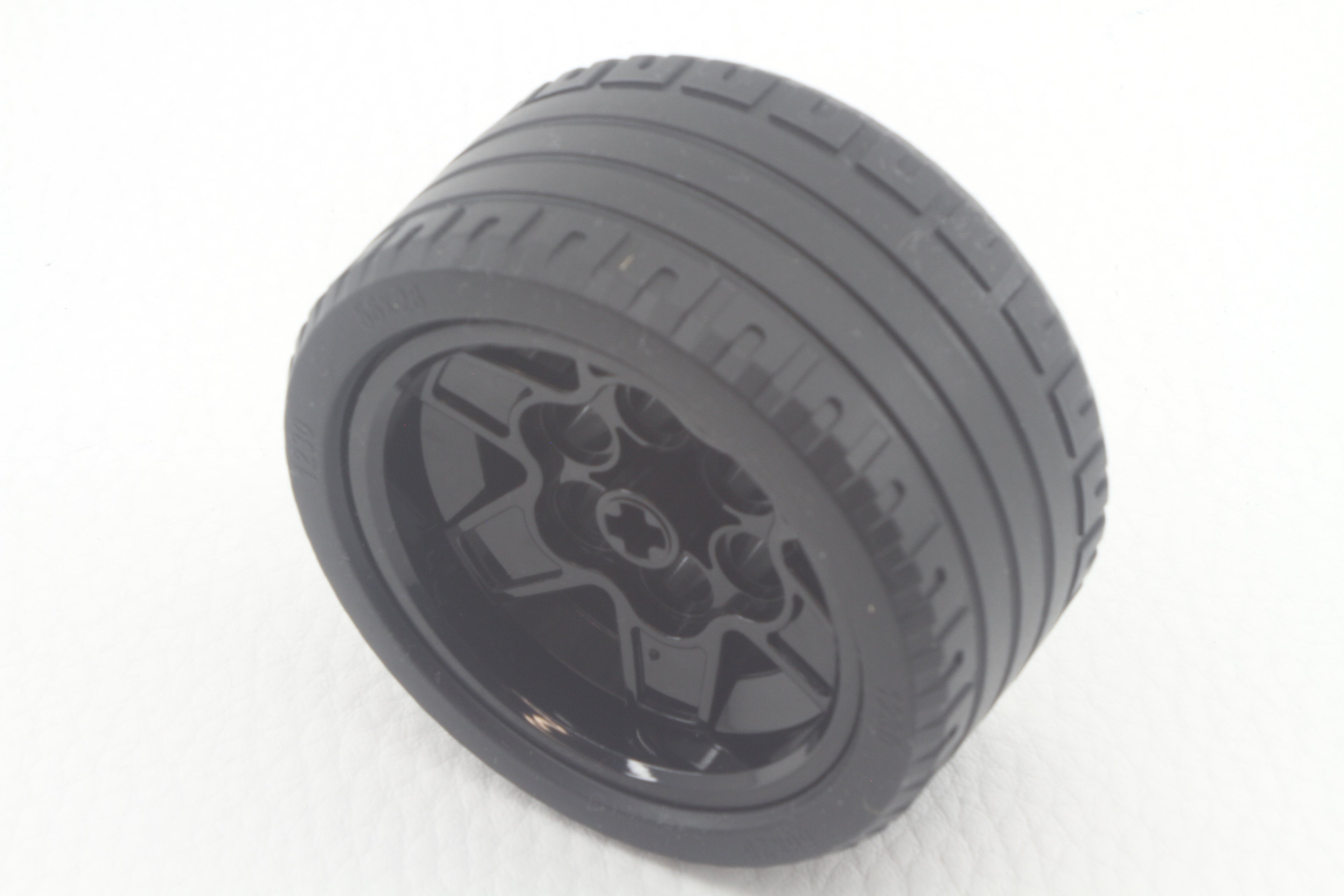 Mould King Technic 41897 + 51488 (56 x 28 R) Tyre Low Wide / Reifen + Felge