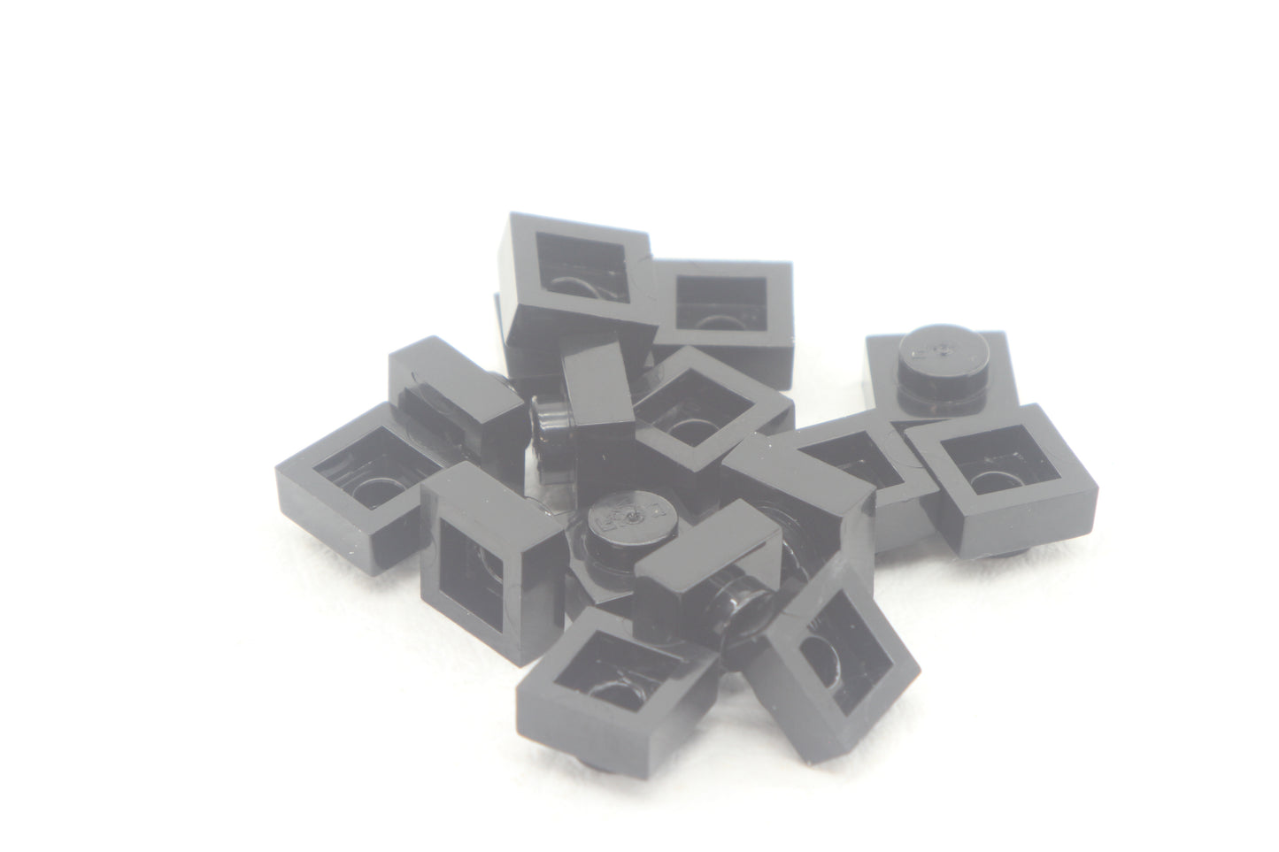 CADA 3024 Plate 1x1 15er Set