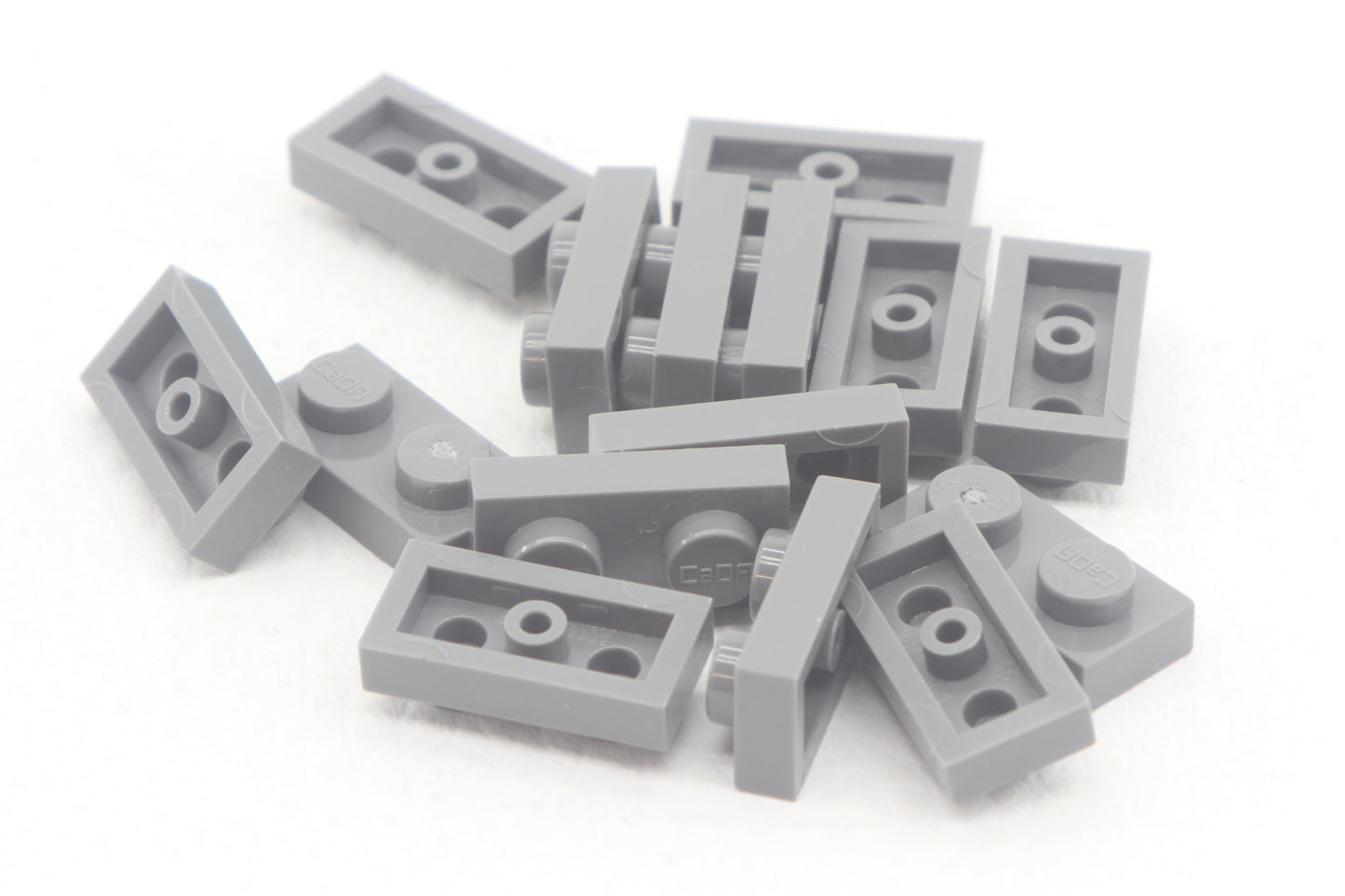 CADA 3023 Plate 1x2 15er Set