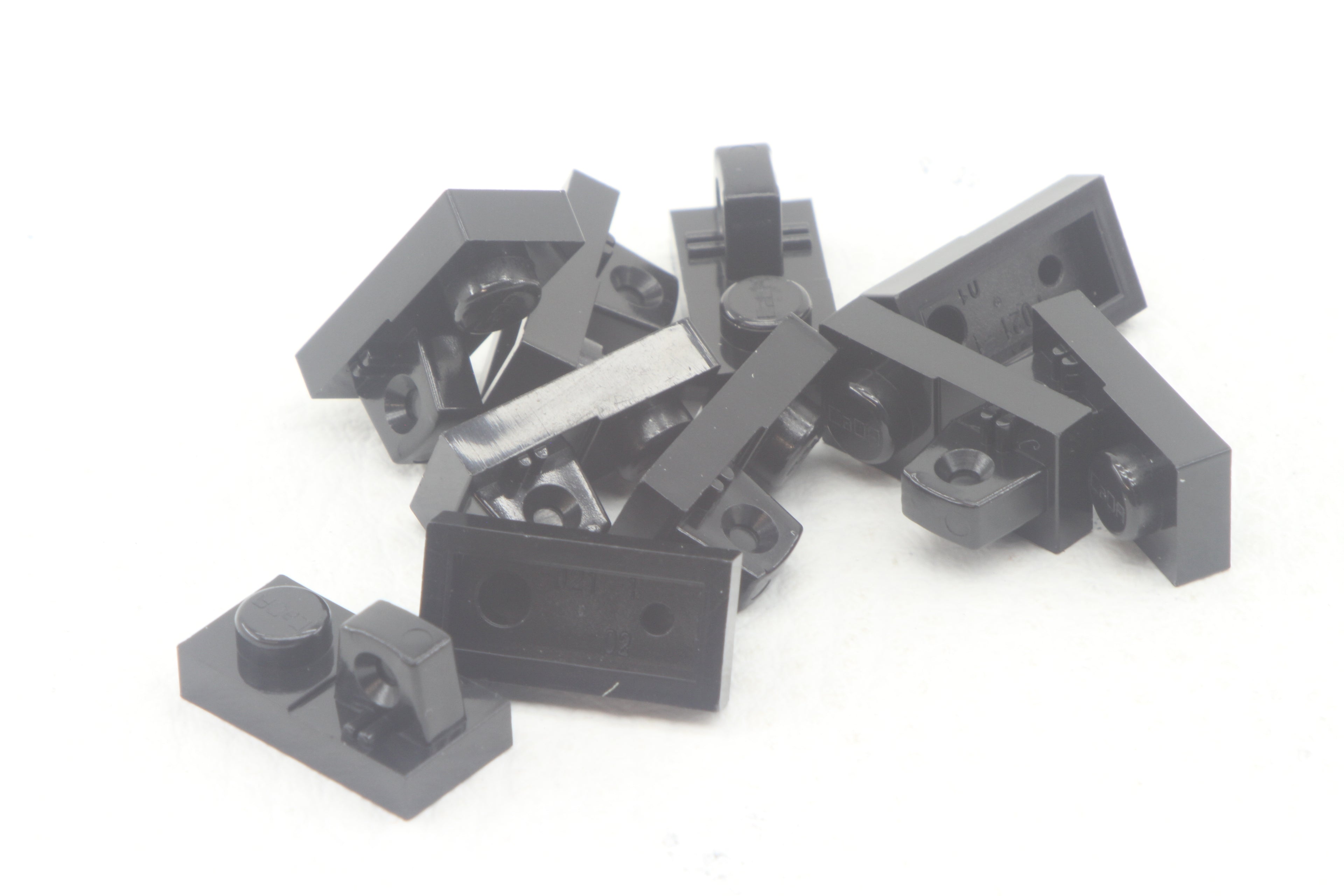 CADA 53922 Plate 1x2 W/ Stub Along Upper P 10er Set