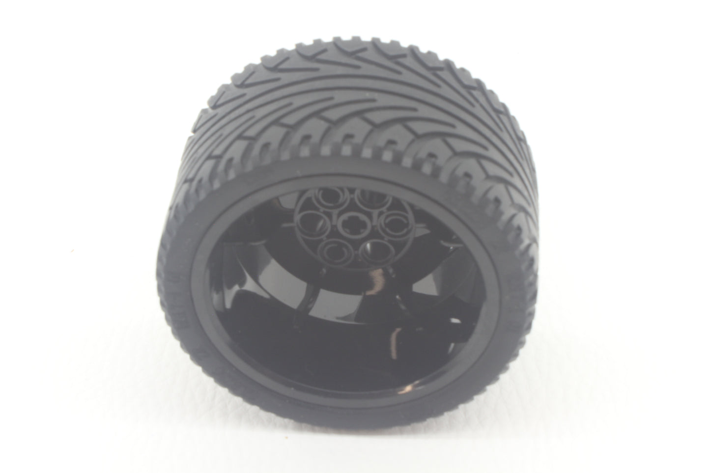 CADA Technic (68.8 x 36R) Tyre Low Wide / Reifen + Felge